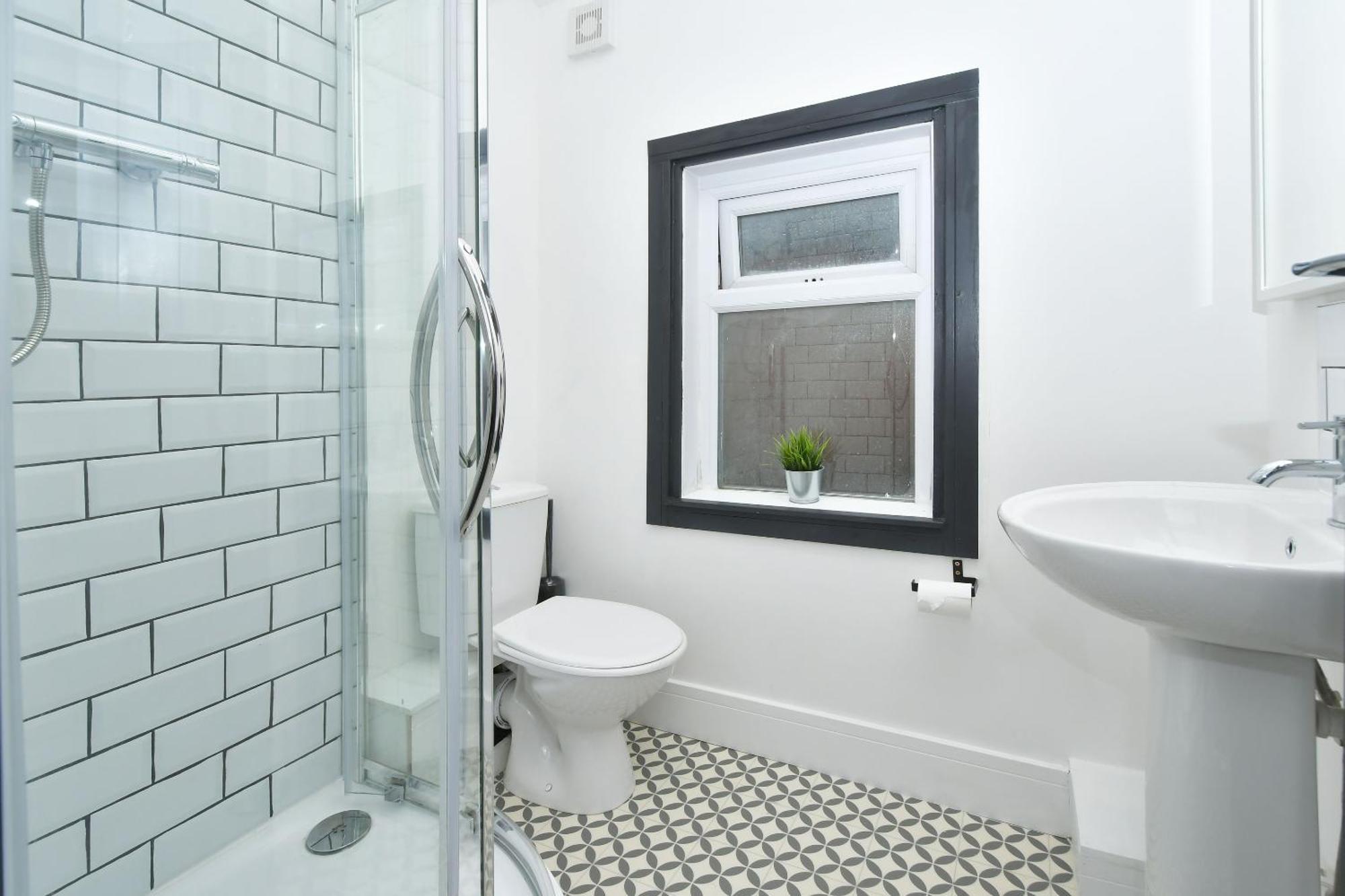 Townhouse @ 202 Walthall Street Crewe Extérieur photo