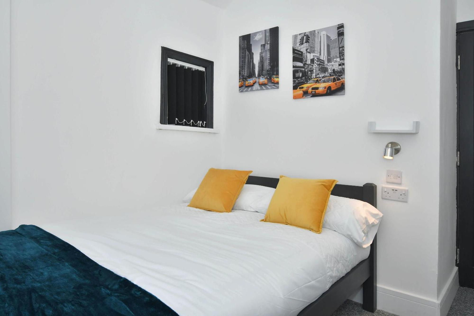 Townhouse @ 202 Walthall Street Crewe Extérieur photo